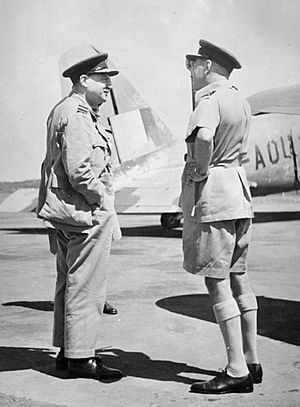 Lees meets D'Albiac in Ceylon 1942 IWM CI 94.jpg