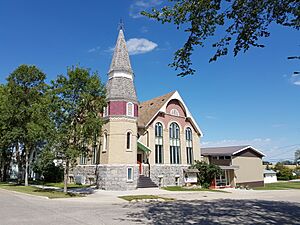St. Andrew's United Church, Manitou