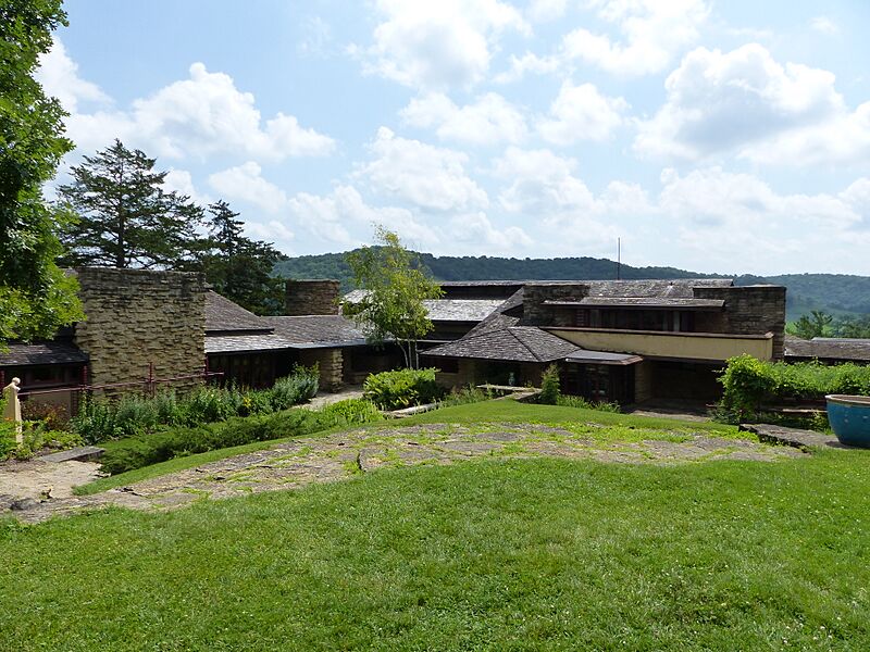 Taliesin Exterior 18