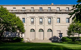 The Frick Collection (49958273187).jpg