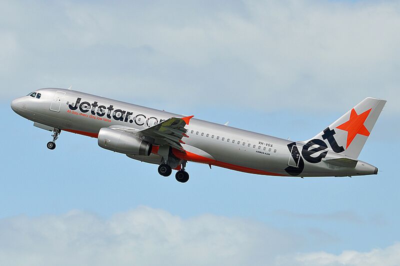 VH-VGA Airbus A320-232 Jetstar (8174512748)