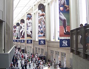 Yankee-stadium-great-hall2
