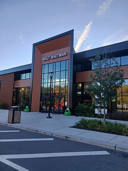 20241017 1whitma71325