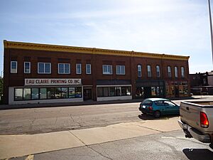 409-417 Galloway St, Eau Claire, WI