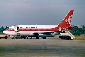AirLanka Boeing 737-275 4R-ULH "City of Galle" (23175587069)