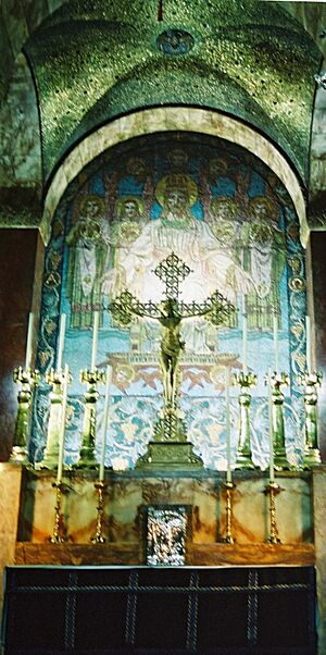 Brighton-StBartholomew-Altar&Retable-01