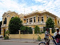 Colonial Villa on Street 108 Phnom Penh.jpg
