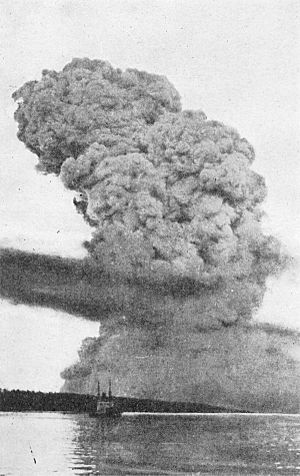 Halifax Explosion blast cloud