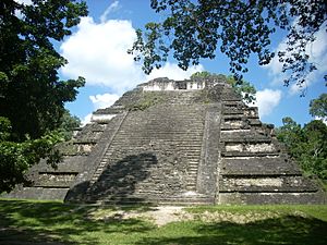 Mundo Perdido pyramid 5C-49, Tikal