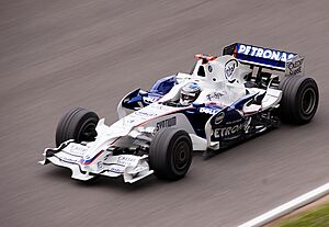 Nick Heidfeld 2008 test.jpg