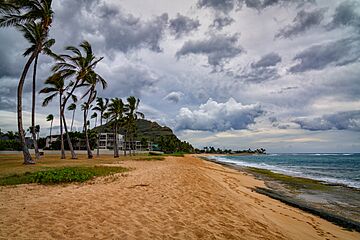 Pacific Ocean at Māʻili Beach Park - Maili, Oahu, Hawaii