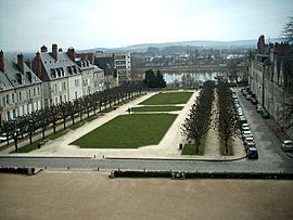 Place de la République in Nevers.