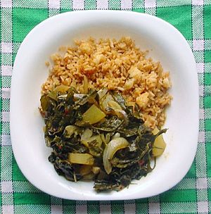 Rice and chenopodium album leaf curry with potatoes and onions40