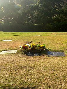 Sally Hansen Grave Hollywood Hills 2