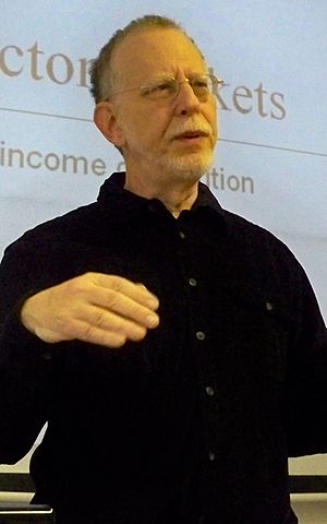Steven Plaut giving a lecture at Central European University in 2011