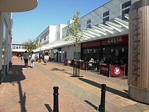 The Warwick Road entrance to Talisman Square - geograph.org.uk - 2196712