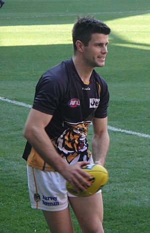 Trent Cotchin warm-up (cropped)