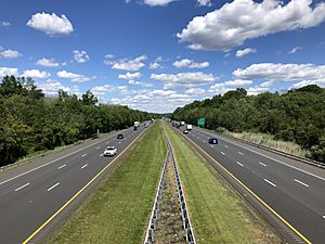 2021-06-23 15 09 00 View east along Interstate 78 (Phillipsburg-Newark Expressway) from the overpass for Dead River Road in Warren Township, Somerset County, New Jersey