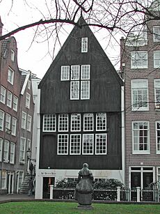 Amsterdam-Begijnhof-Houtenhuys