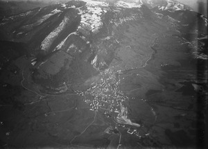 ETH-BIB-Moutier, Belprahon, Eschert, Grandval, Crémines v. S. O. aus 2000 m-Inlandflüge-LBS MH01-001411