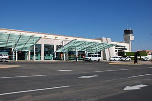 Morelia International Airport DSC 0585 AD