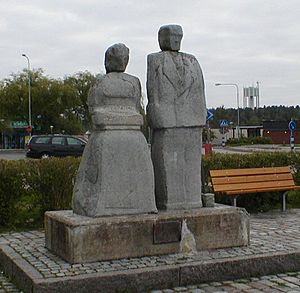 Sculpture in Central Stenhamra