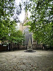 The Pyramid, St John's Square - geograph.org.uk - 5667830