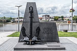 The Seamen's Memorial - Limerick City (35173970954)