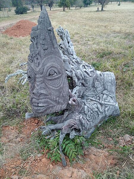 Wood Carving in Zimbabwe 01