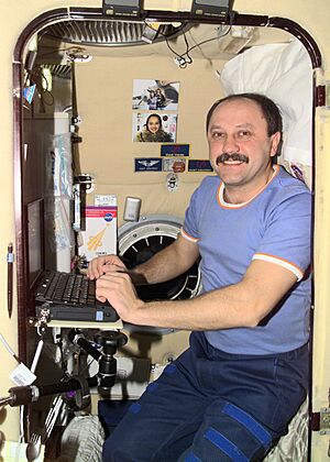 Yury Usachev in Russian crew quarters