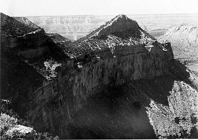 01442 Grand Canyon Historic Fossil Mountain from Havasupai Point 1930 (6904871447)