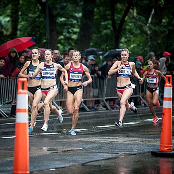 2018 5th Avenue Mile CQ-7523-2 (44656426211).jpg