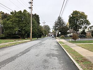 2022-10-24 12 32 36 View northwest along Sylvan Avenue just northwest of Unity Terrace in Rutledge, Delaware County, Pennsylvania