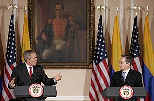 Alvaro Uribe and George W. Bush
