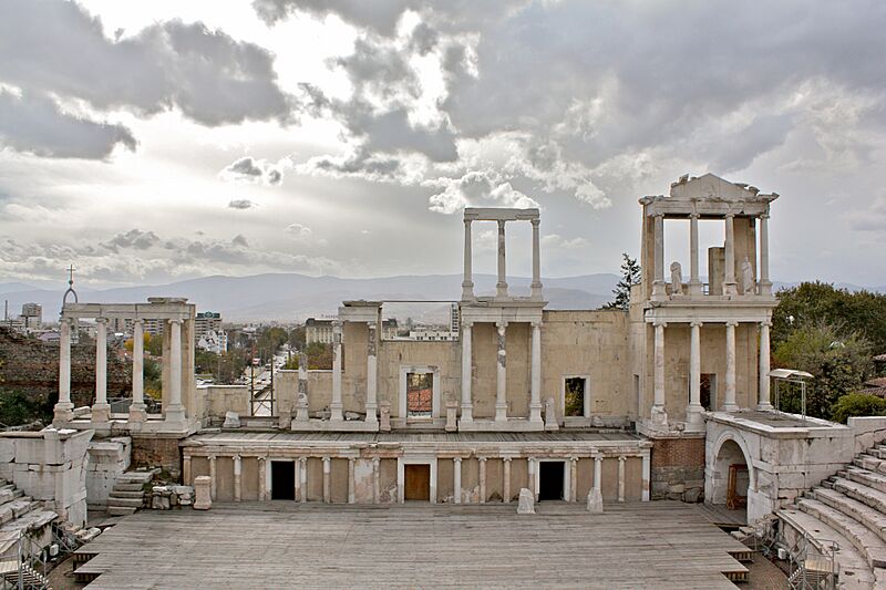 Ancient theatre plovdiv-3