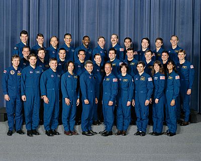 Astronaut class of 1998.jpg