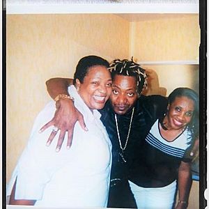 Awilo Longomba, Jocelyn Brown, et Anita Ward, 2001