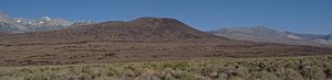 Big Pine volcanic field - Crater Mountain from Fish Springs Rd