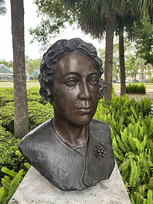 Blanche Armwood bust in Tampa