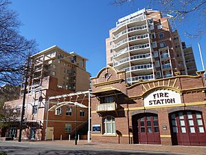 Buildings, MacMahon Street, Hurstville, New South Wales (2010-07-18) 01