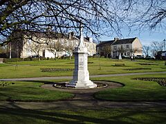 Carluke - geograph.org.uk - 122432
