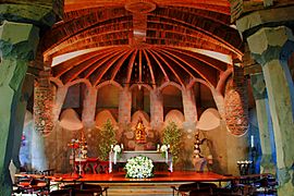 Cripta de la Colònia Güell (Santa Coloma de Cervelló) - 2