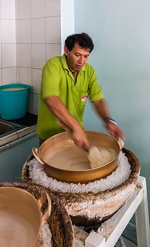 Helado de paila, San Antonio de Ibarra, Ecuador, 2015-07-21, DD 26