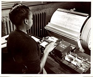 Keypunch operator 1950 census IBM 016