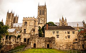 Lincoln Medieval Bishop's Palace (2014).jpg