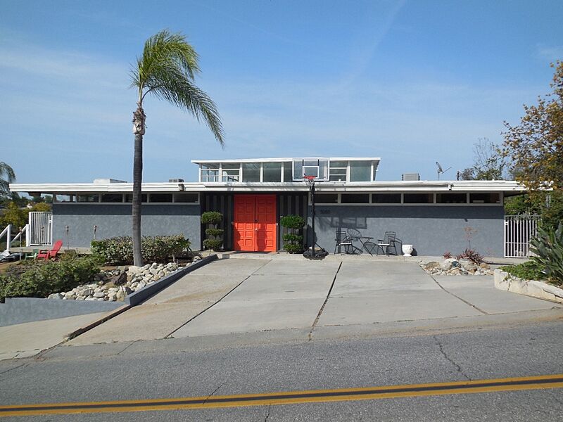 Nielsen Pool House