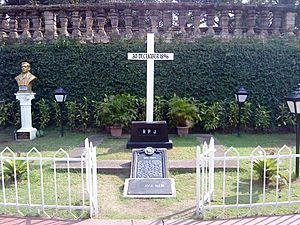 Paco Park - José Rizal memorial