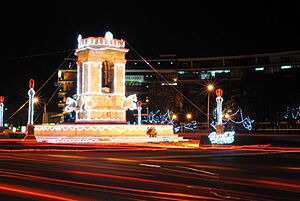 Plaza España Cd Guatemala a Noche
