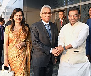 Pravind Kumar Jugnauth and Mrs. Kobita Ramdanee-Jugnauth being received by the Minister of State for Human Resource Development, Shri Upendra Kushwaha, on their arrival at IGI Airport, in New Delhi