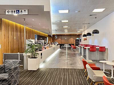 Qantas Club Gold Coast Airport, 2022, 03
